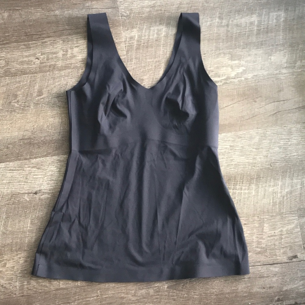 Bra undershirt tank top, support, black.